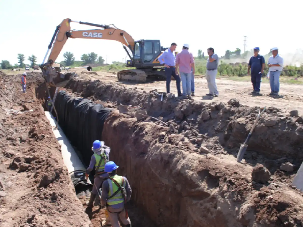 Continúan los trabajos en la cloaca máxima 