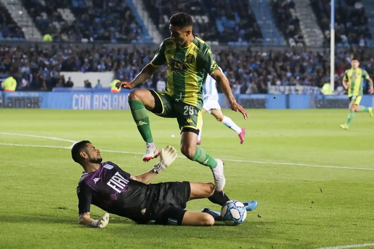Aldosivi cambió, pero volvió a perder fuera de casa