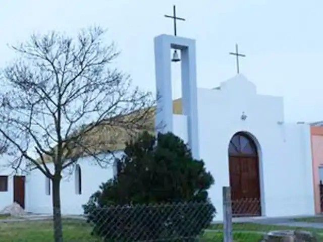 Doblaron los barrotes y entraron a la escuela para robar herramientas