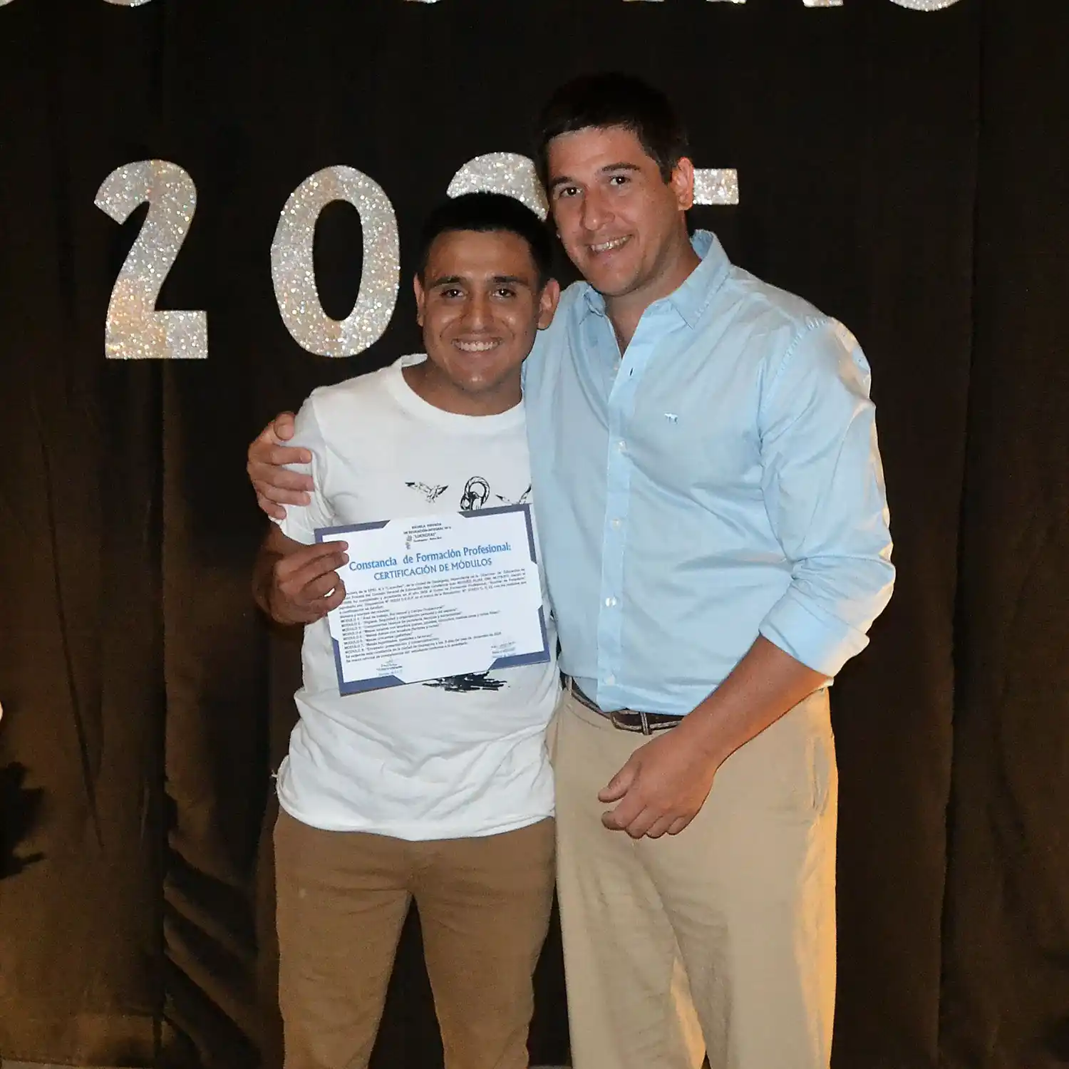 Emotivo acto de egresados y cierre del ciclo lectivo en “Lucecitas”