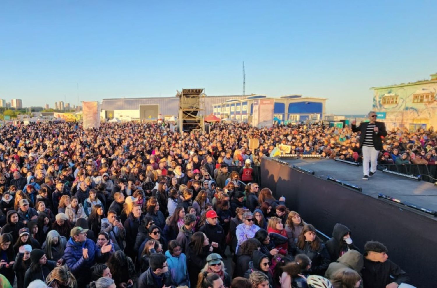 Un "mar de gente" le puso un broche perfecto al éxito del Festival Marea en el Puerto