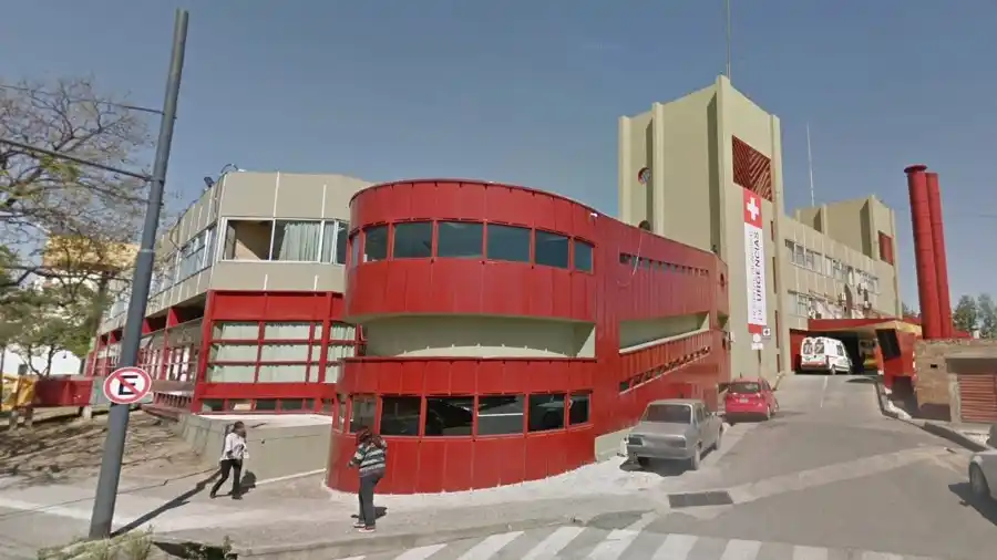 El Hospital de Urgencias de Córdoba donde está internado el efectivo herido.