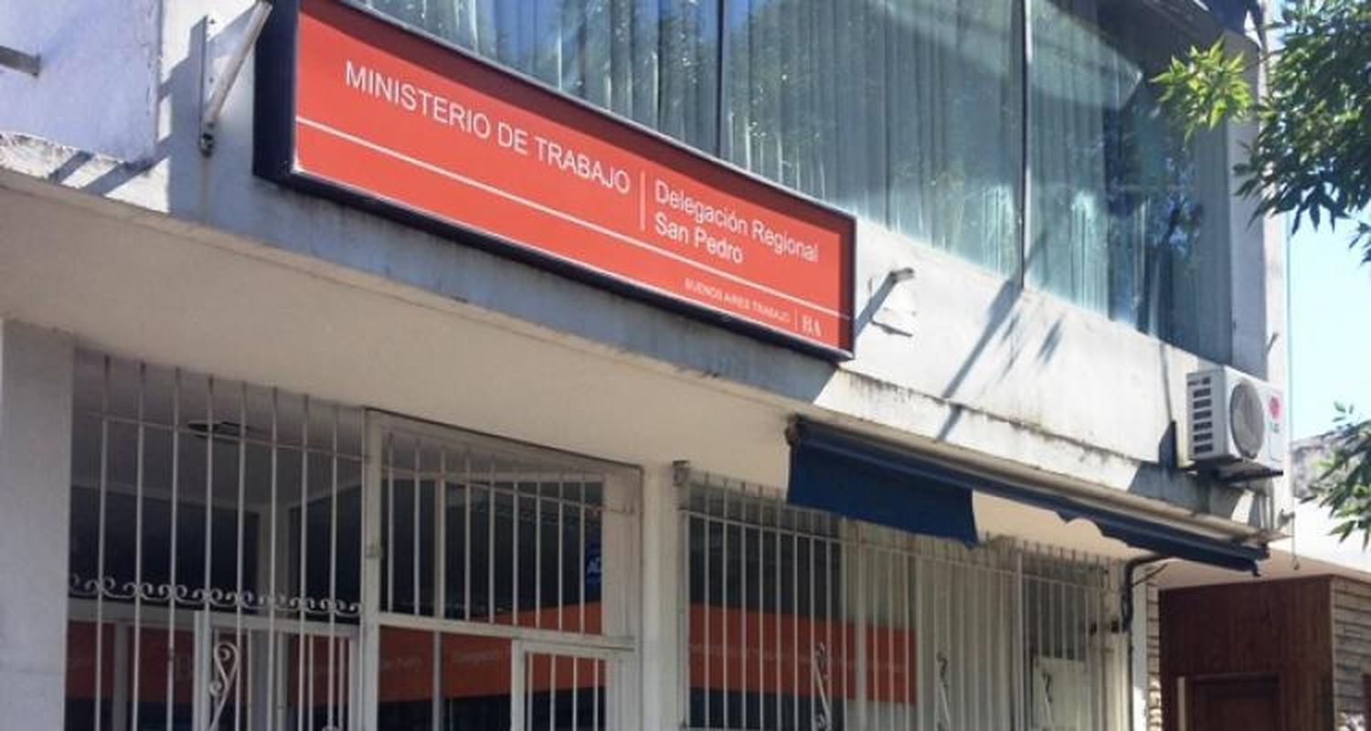 Municipales: Ejecutivo pidió al Ministerio de Trabajo que intervenga para que “cese la medida de fuerza”