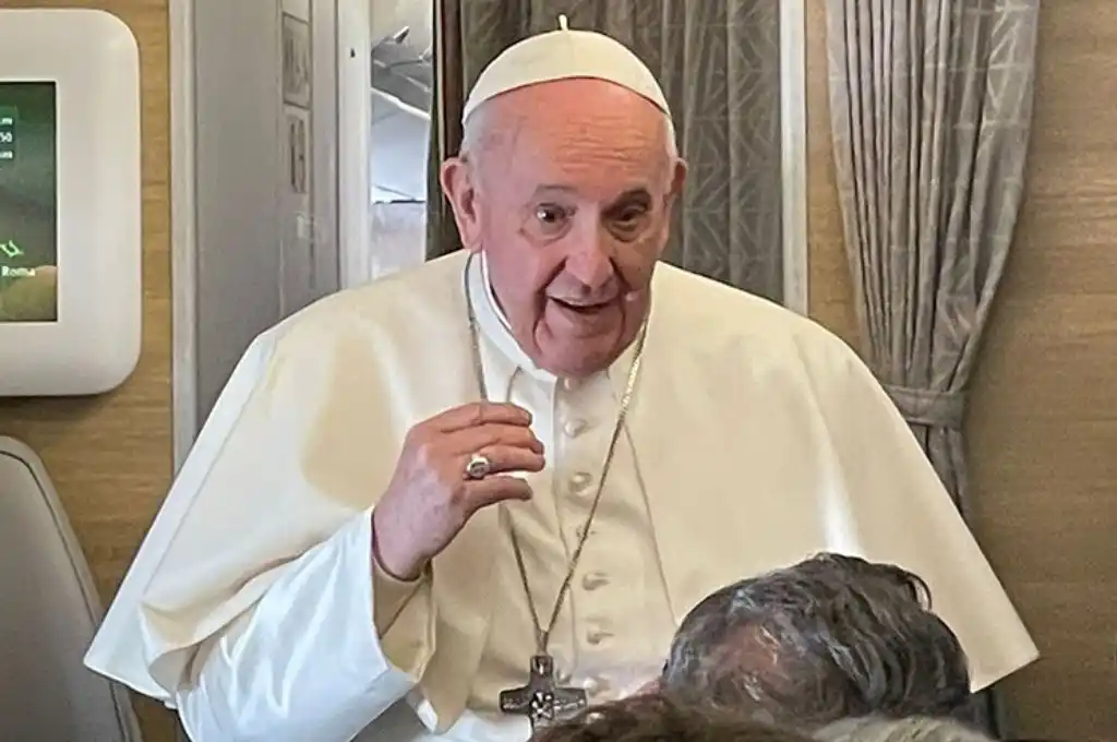 Francisco: ‘El pueblo iraquí tiene derecho a vivir en paz’