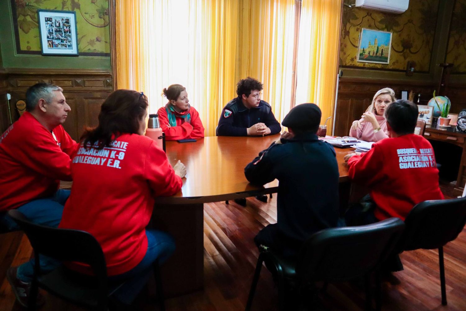 La Presidente Municipal se reunió con integrantes de la brigada K9.