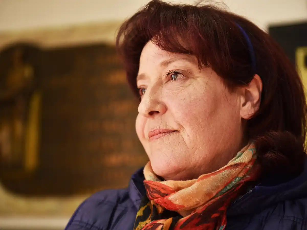 El peregrinar de una sanfrancisqueña que sufrió serios problemas de salud tras colocarse prótesis mamarias 