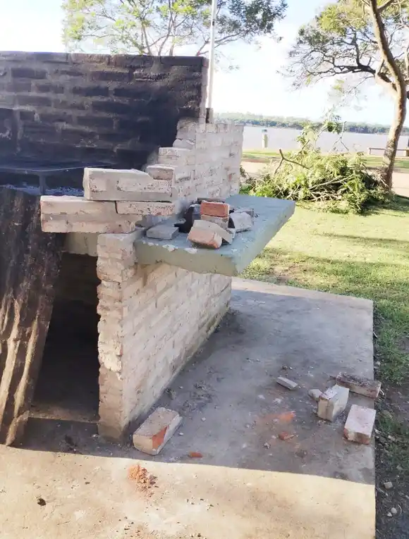 Otra vez robos y destrozos en la costanera