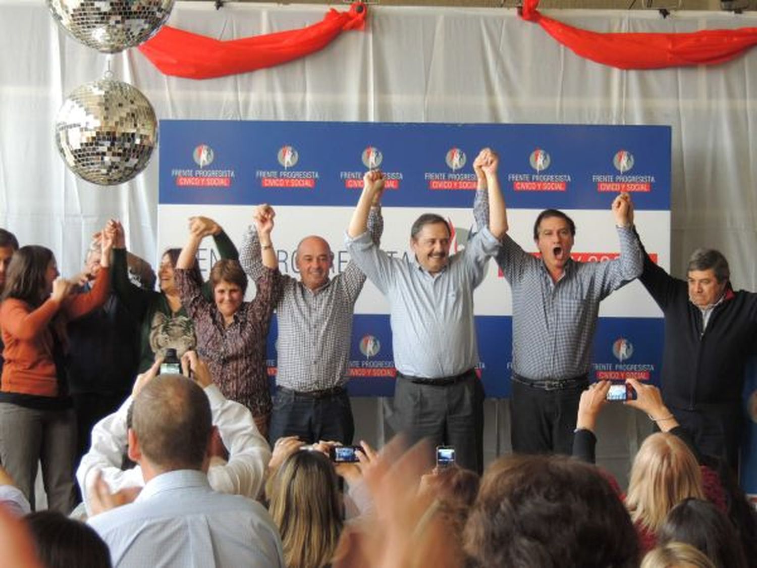 Elecciones 2013: Alfonsín cargó contra Massa en Mar del Plata