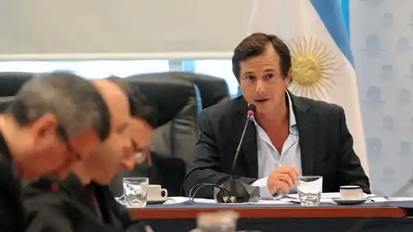 Lipovetzky: "El objetivo de la movilización tiene que ver con resolver una interna de la CGT"