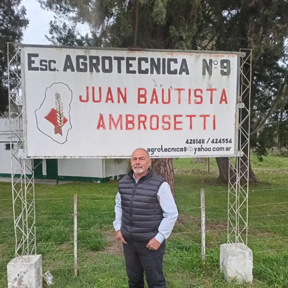 Mario Darío Lazo: Presidente de la comisión directiva de la cooperadora escolar de la Escuela de Educación Agrotécnica N°9 “Juan B. Ambrosetti”.
