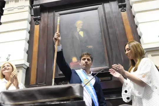 Asumió Kicillof: marcha atrás con la suba tarifaria y dura crítica a la herencia