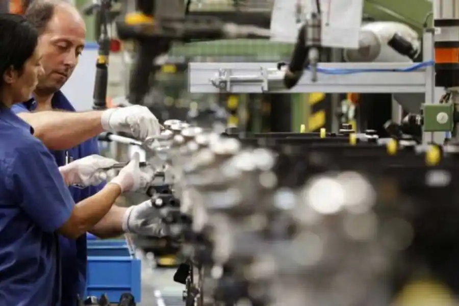 Industria pyme: creció 0,3% anual en mayo y la capacidad instalada alcanzó el mayor nivel en 16 meses