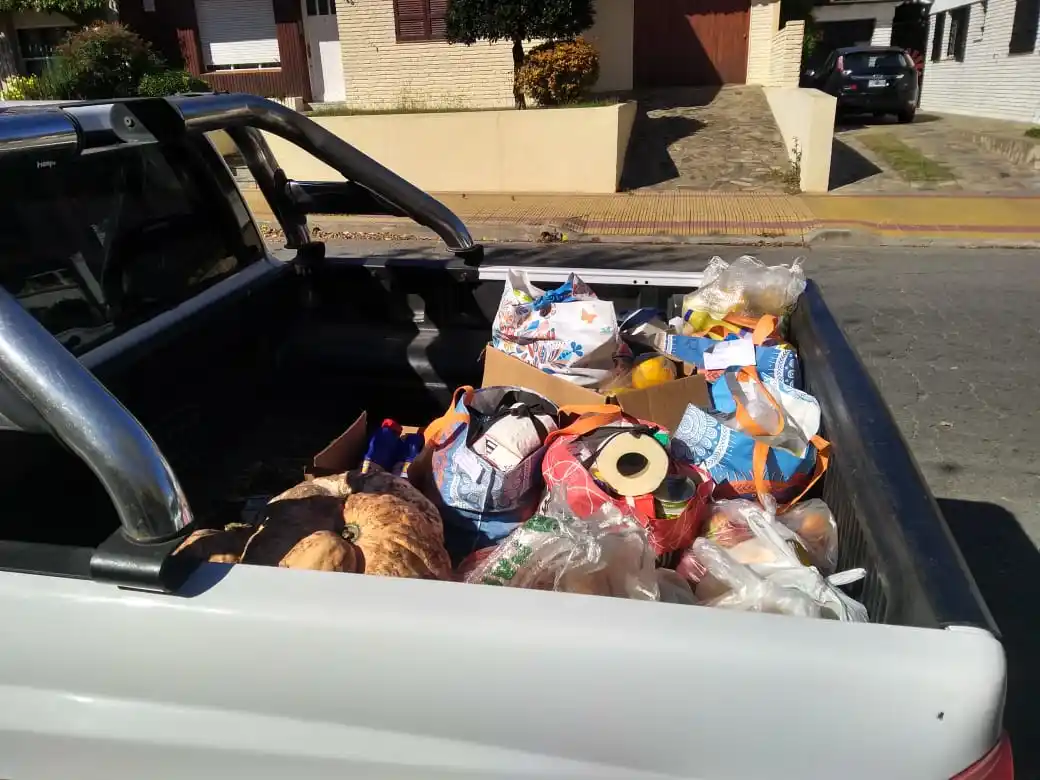 Vecinos impulsan una acción solidaria y reúnen donaciones para asistir a familias 