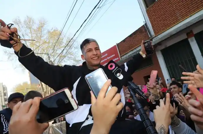 Curiosidades y perlitas de las PASO: El sueño de L-Gante y la boleta de la Scaloneta