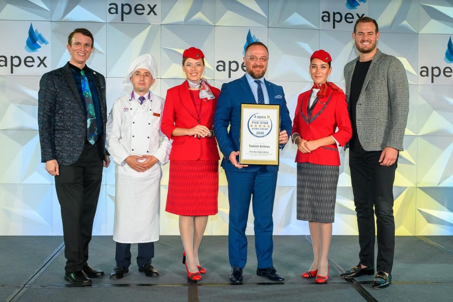 Turkish Airlines fue nombrada la “aerolínea global de cinco estrellas del 2020” en los premios APEX