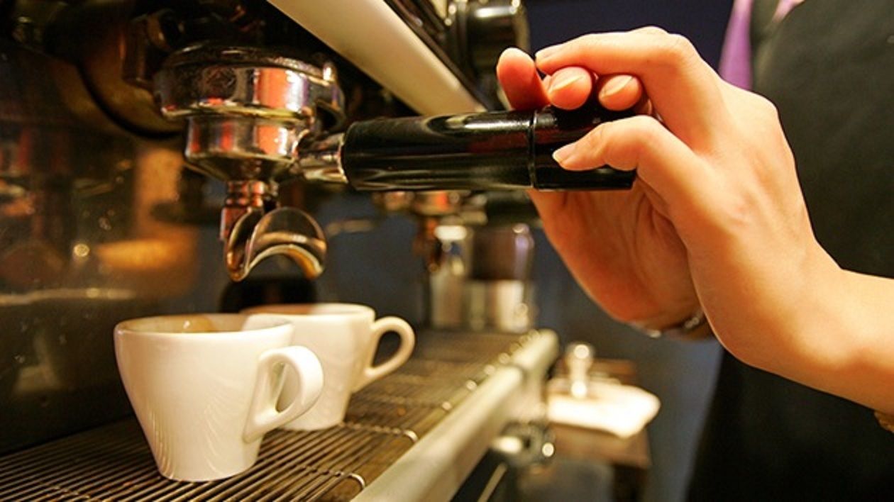 Crespo en días de lluvia: opciones para resguardarse y disfrutar de un buen café
