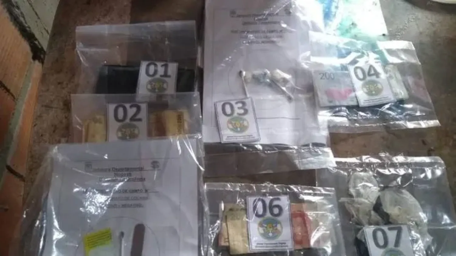 Allanamientos en Gualeguaychú y otras ciudades entrerrianas: dos detenidos y más de un millón de pesos incautados