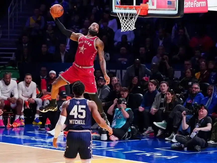 Será el All Star N°21 para LeBron James. Foto: Reuters