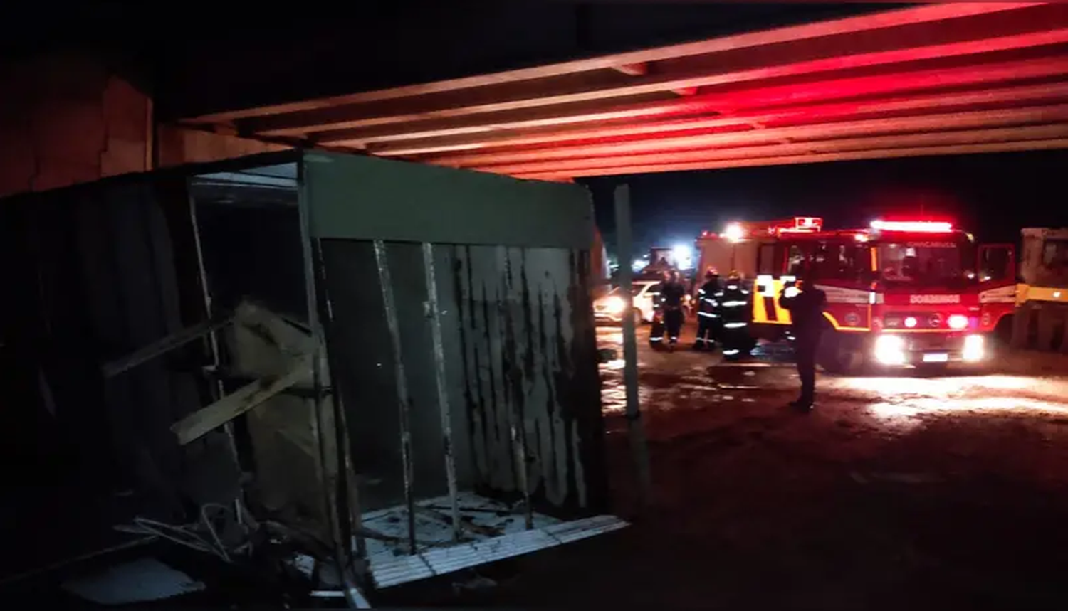 Temporal trágico en Chacabuco: Los fuertes vientos voltearon dos casillas y murió un sereno