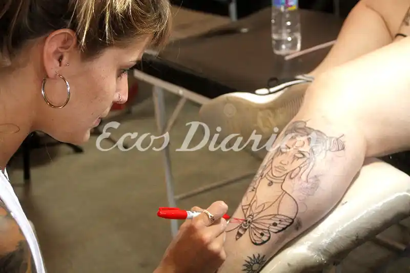 Más de 70 tatuadores en el Polideportivo