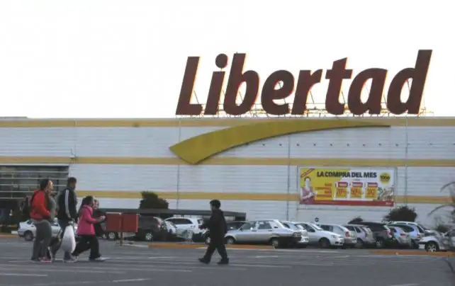 El supermercado Libertad solicitó a la Justicia que le permita abrir los domingos