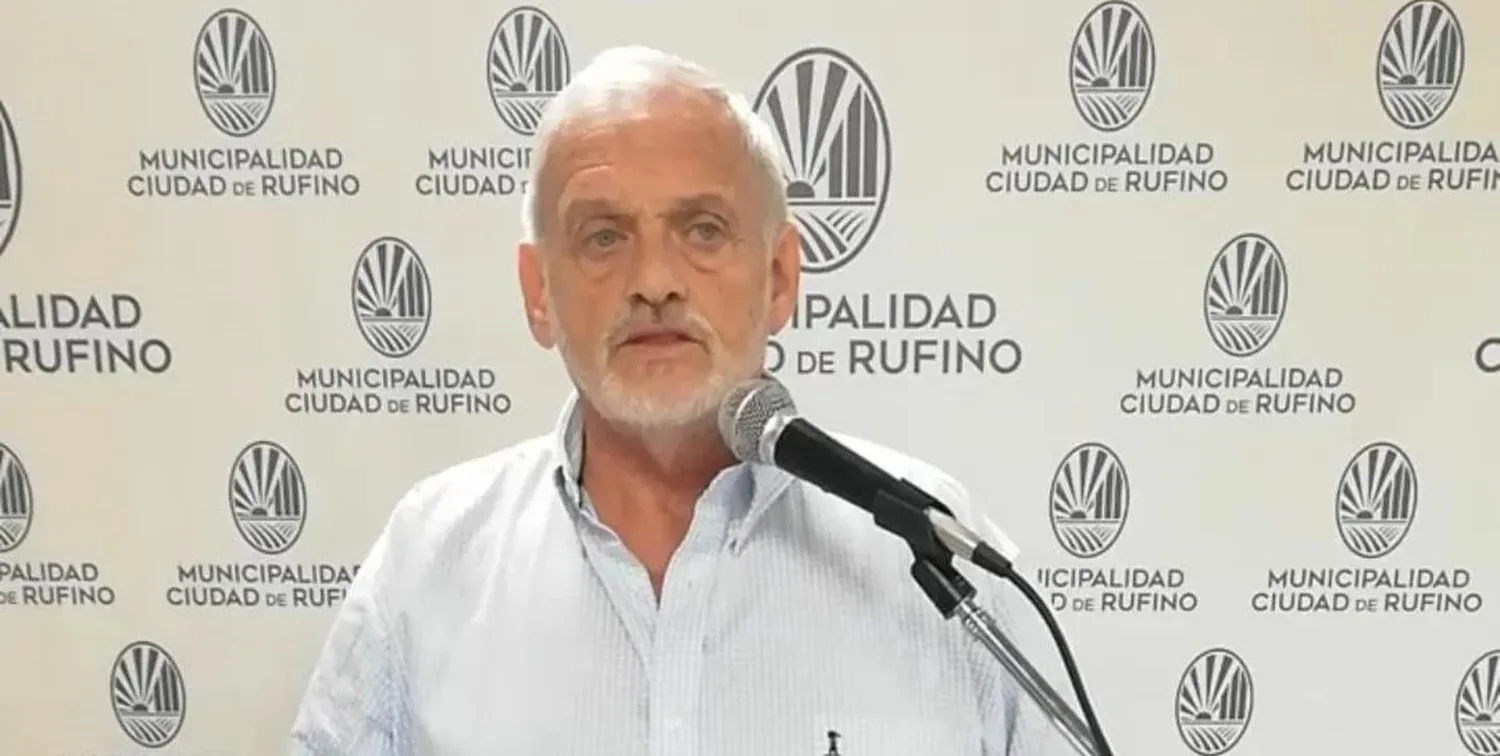 El Jefe de Gabinete, Arturo Patimo, en los informes semanales de gestión.