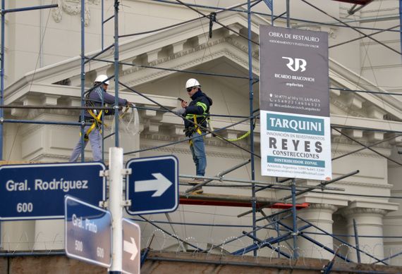 La restauración del frente del exBanco Comercial y el desafío de recuperar su carácter