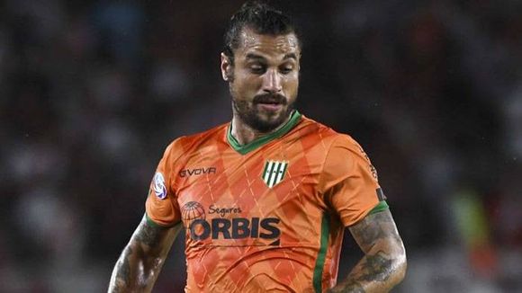 Osvaldo se queda en Banfield y analizan una extensión de su contrato