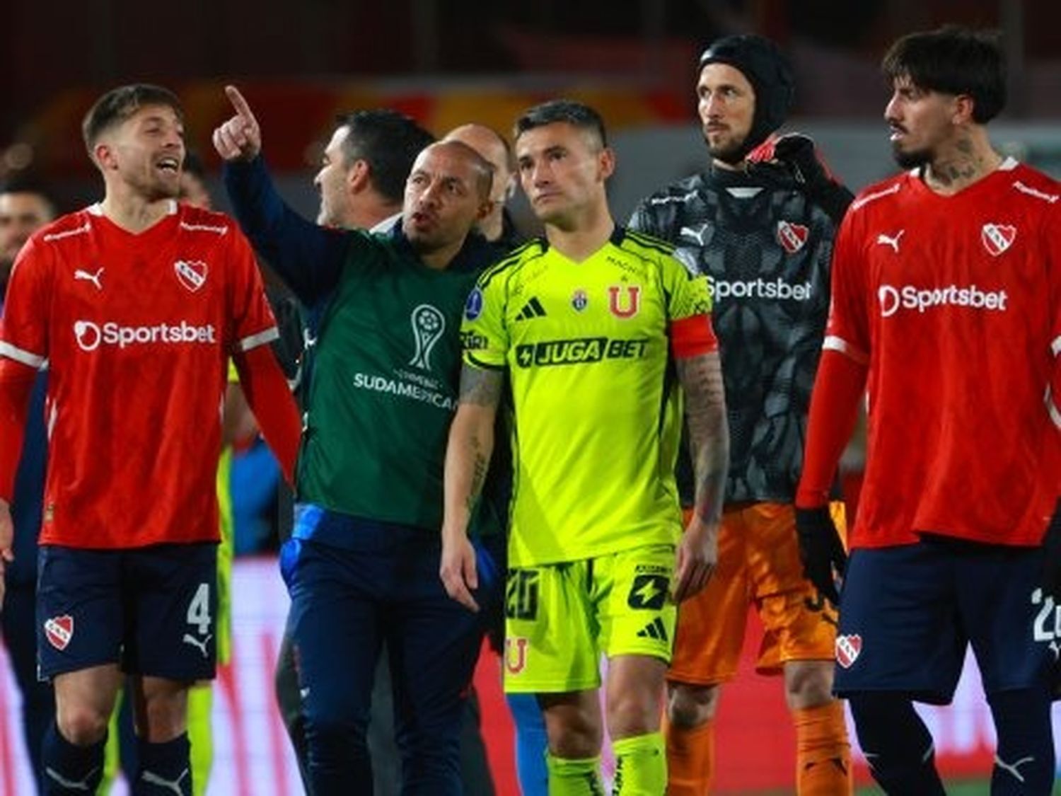 Independiente y U de Chile, en una audiencia con Conmebol