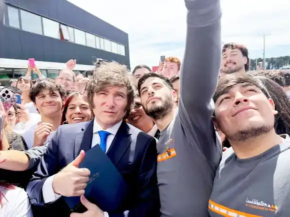 Milei anunció una “reforma laboral” para “dar previsibilidad a las empresas”