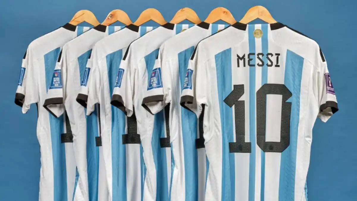 Pago millonario por seis camisetas que usó Messi en Qatar 2022