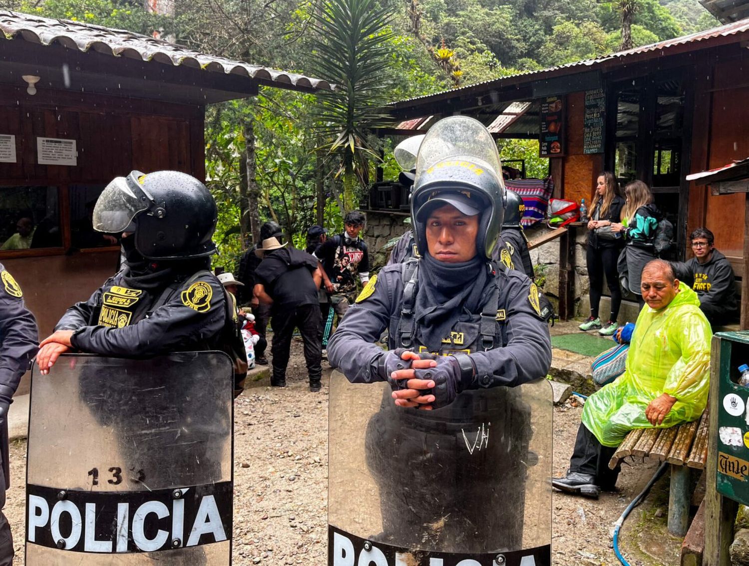 Atrapan a pareja de peruanos que operaban con una red internacional de abuso infantil
