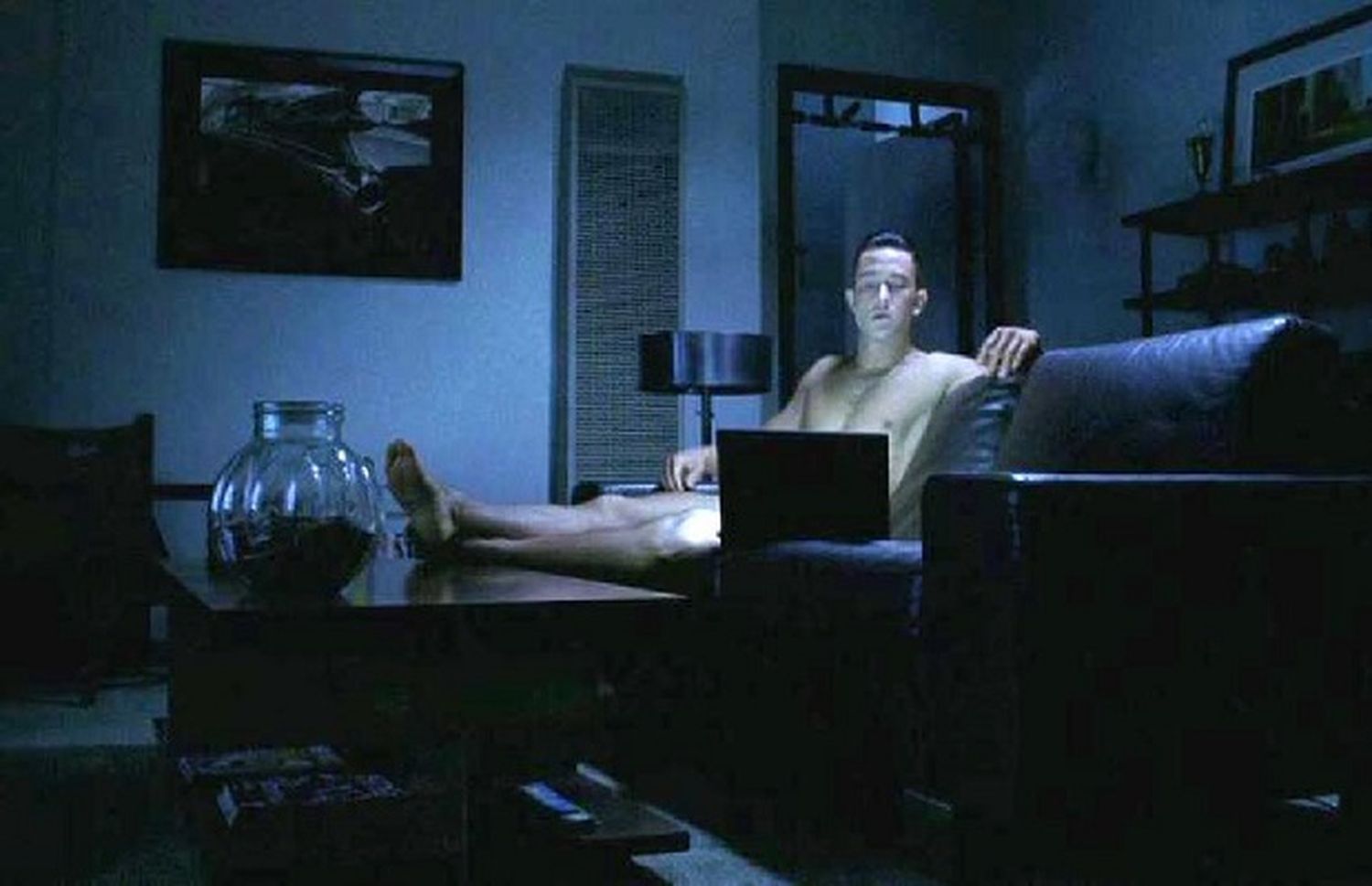 Pornografía en Internet: ¿Quién consume más, ellas o ellos?