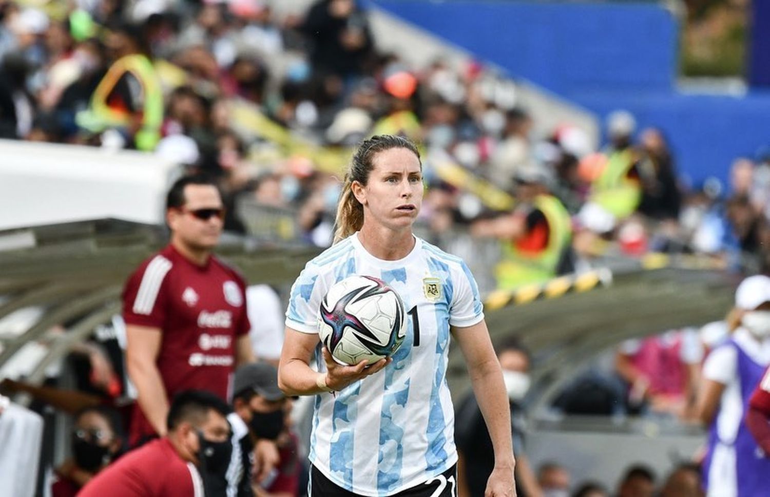Clarisa Huber: la despedida de “una agradecida al fútbol”
