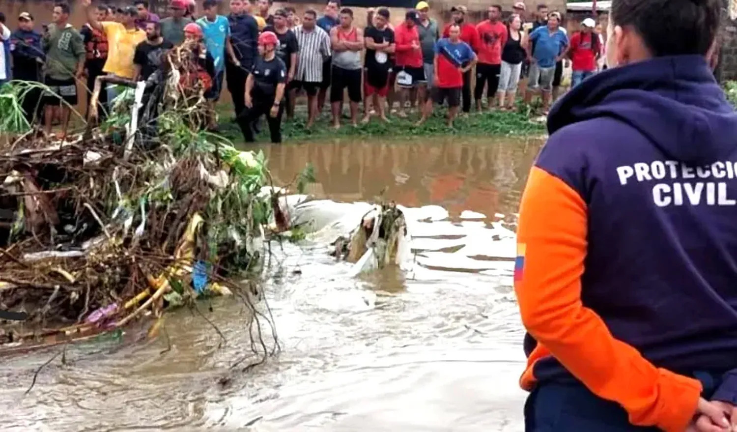 JOVEN SE LANZA A UNA QUEBRADA EN ZULIA y fue arrastrado por la corriente: HALLARON EL CUERPO