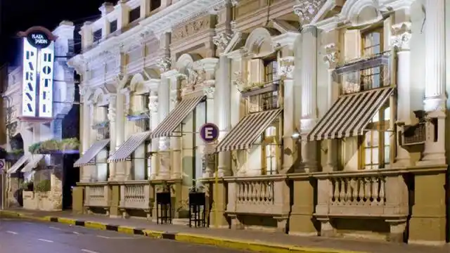 El "Paraná Hotel Plaza Jardín" cierra tras 74 años: El comunicado de la empresa