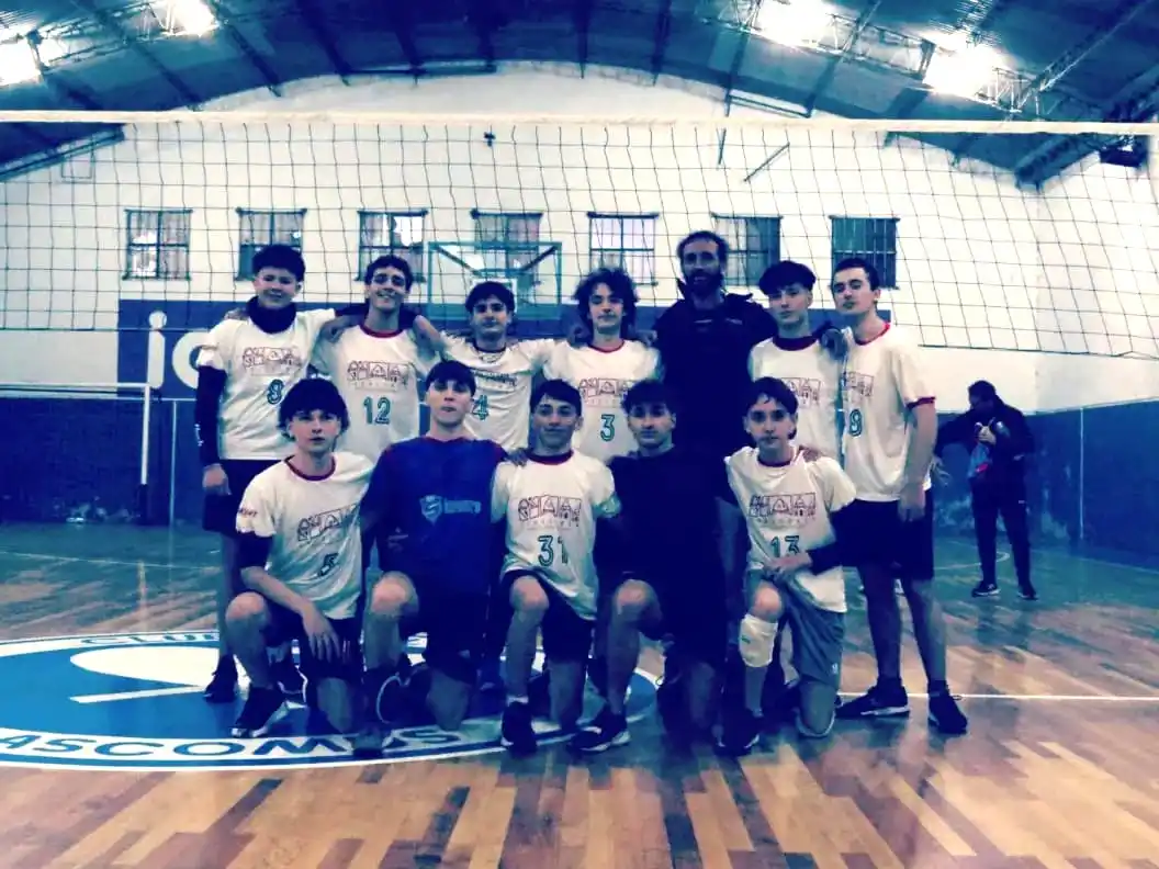 Los juveniles del vóley masculino del club de Pelota protagonizaron el tercer Grand Prix en Chascomús