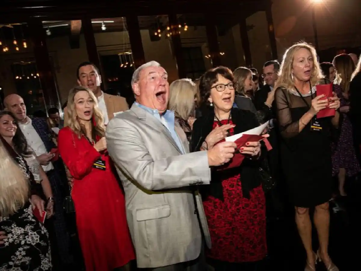 Una empresa repartió USD 10 millones a sus empleados