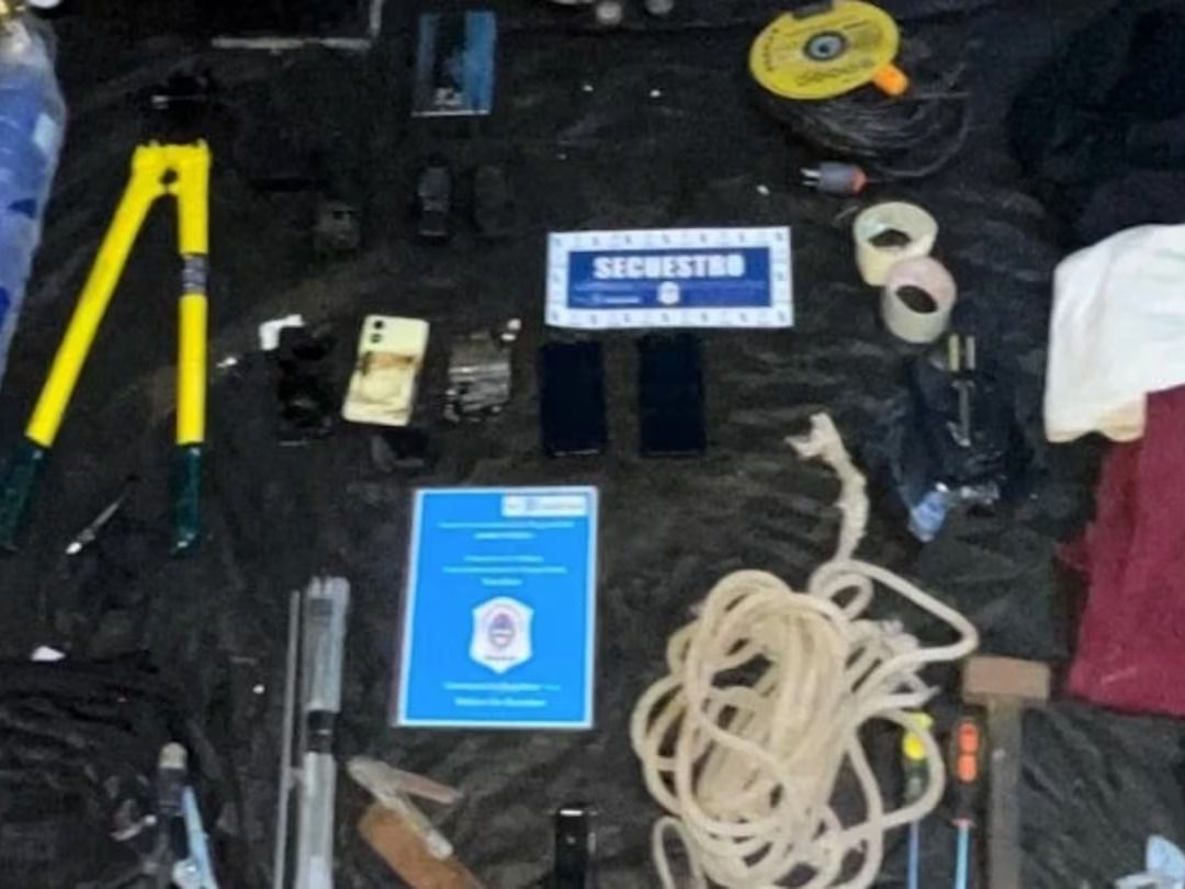 Los delincuentes planeaban hacer un boquete y robar el banco (Foto: Policía de la Provincia de Buenos Aires).