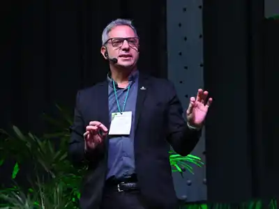 Dr. Esteban Ciarlo.