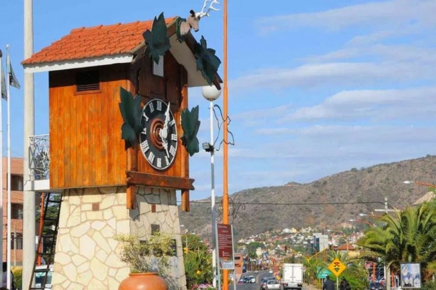 Familiares de alumnos de 6º grado se reunieron con agencias de viaje tras el reclamo por los altos costos