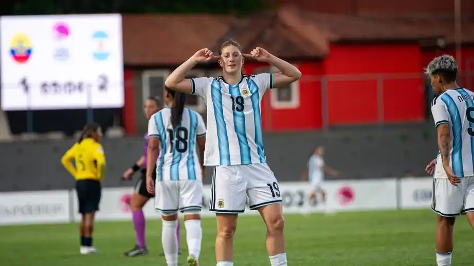 Argentina empezó sumando de a tres en Asunción.