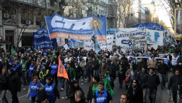 Ratifican paro nacional de ATE y CTA el miércoles