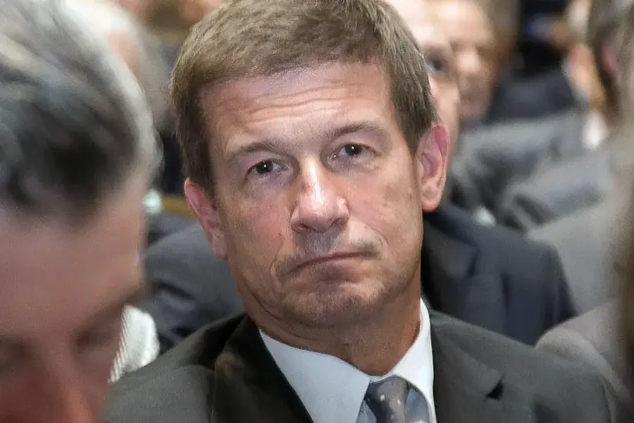 El juez Ercolini ordenó 27 operativos por el escándalo de los seguros
