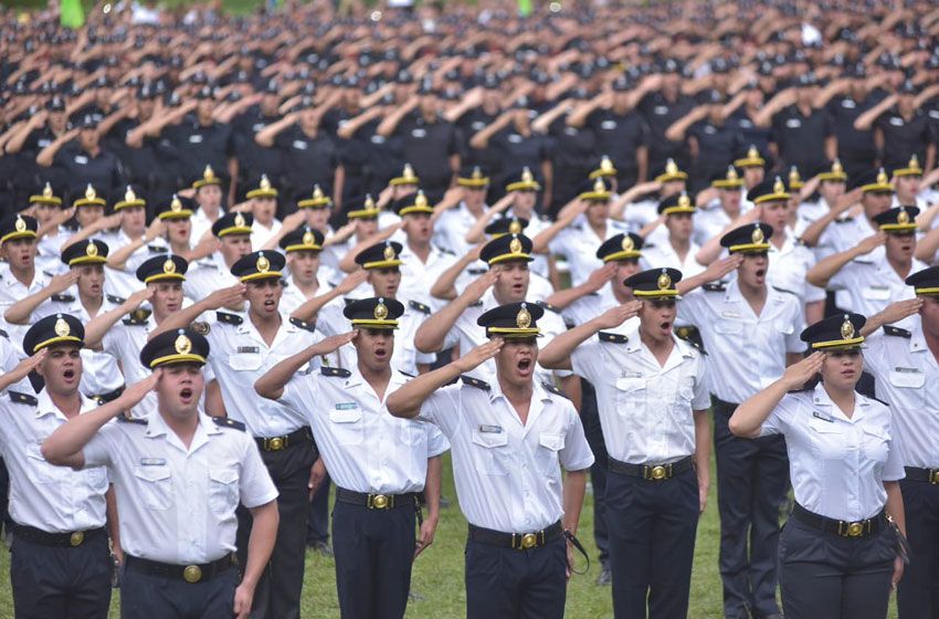 Egresaron los nuevos efectivos que se destinarán al Operativo Sol