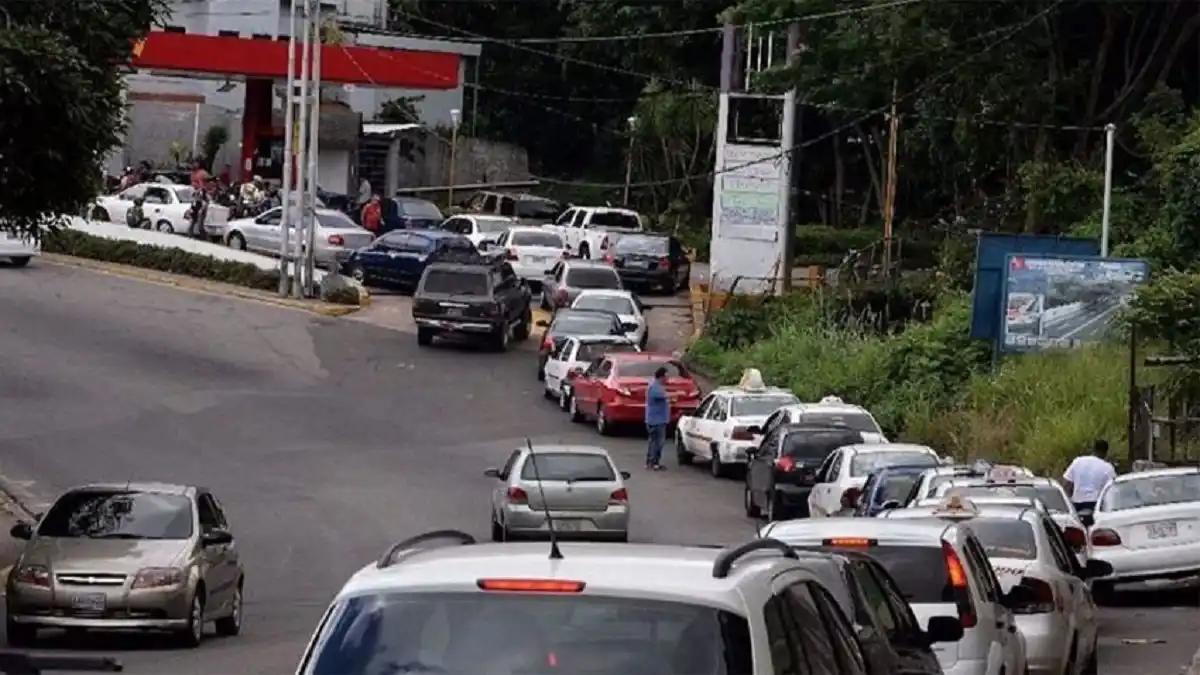 ESPERA MORTAL: cuatro personas han perdido la vida en las colas para surtir gasolina en Táchira