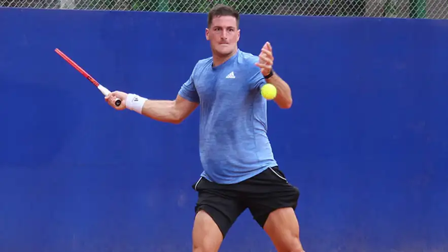 Inolvidable triunfo de un argentino en Roland Garros: ingresó como “perdedor afortunado” y ganó su primer partido de un Grand Slam