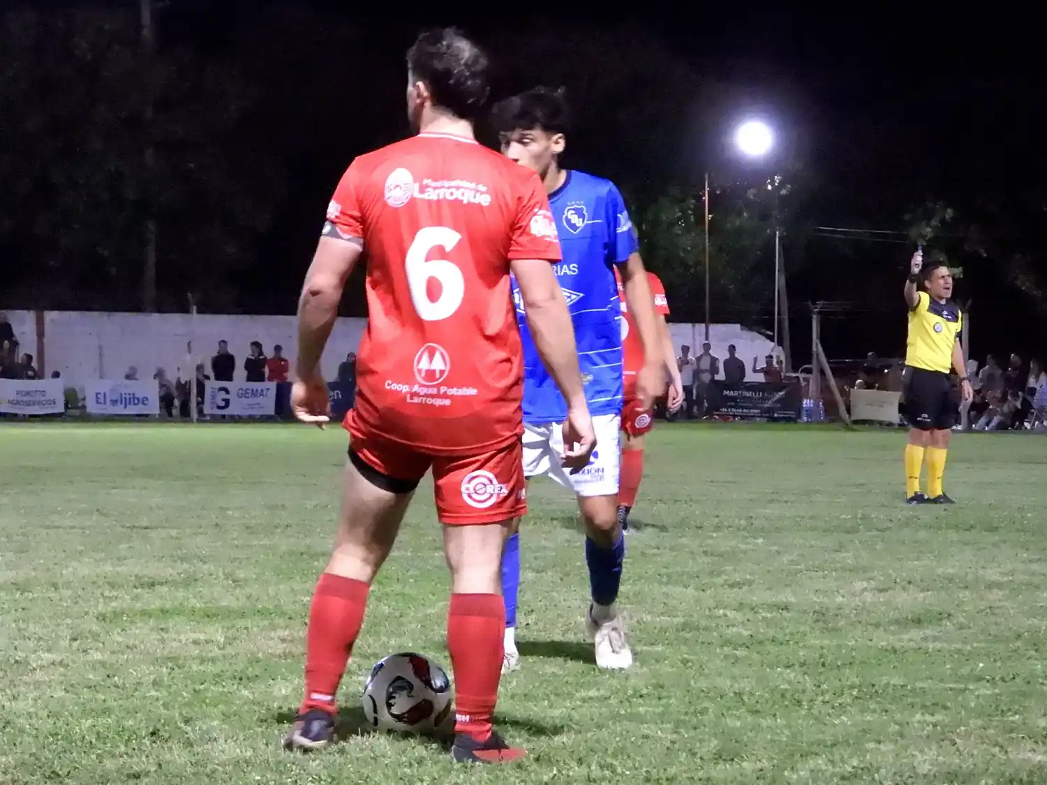 En la ida, Central Larroque ganó 3-0 y se encaminó a la coronación (crédito: Silvina González).