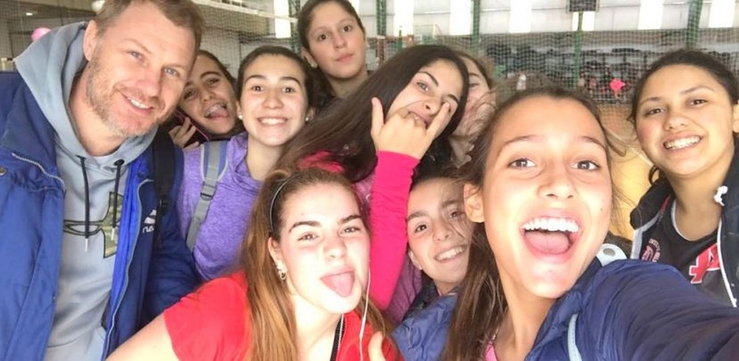 Sexto puesto para Huracán en el Provincial de voley
