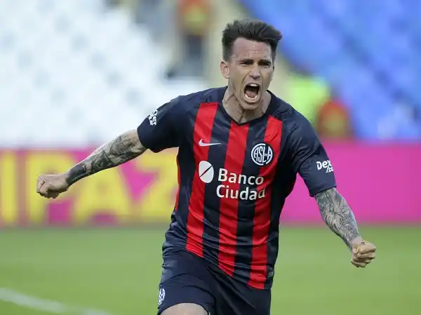 San Lorenzo venció a Estudiantes y sigue en la Copa Argentina